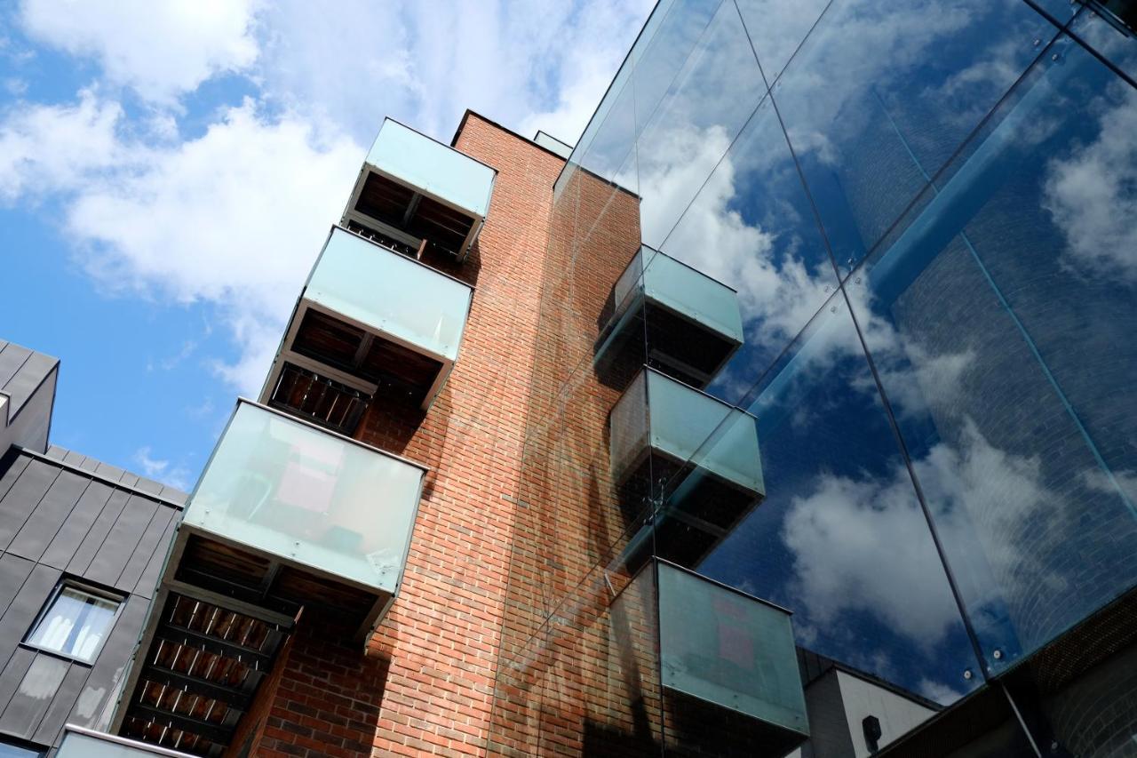 Luxury 2-Bed Flat Parking And Close To The Tube Londra Dış mekan fotoğraf