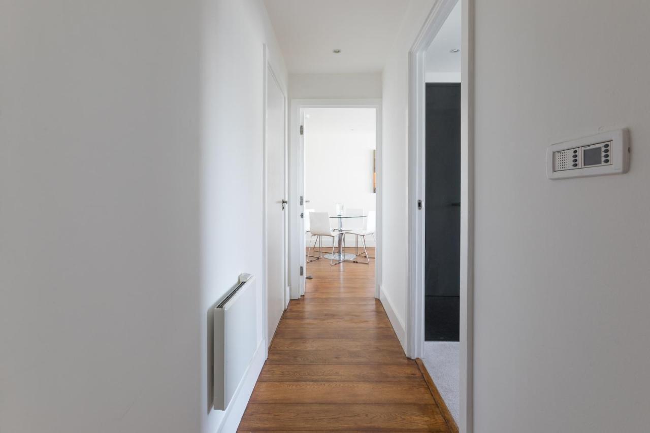 Luxury 2-Bed Flat Parking And Close To The Tube Londra Dış mekan fotoğraf